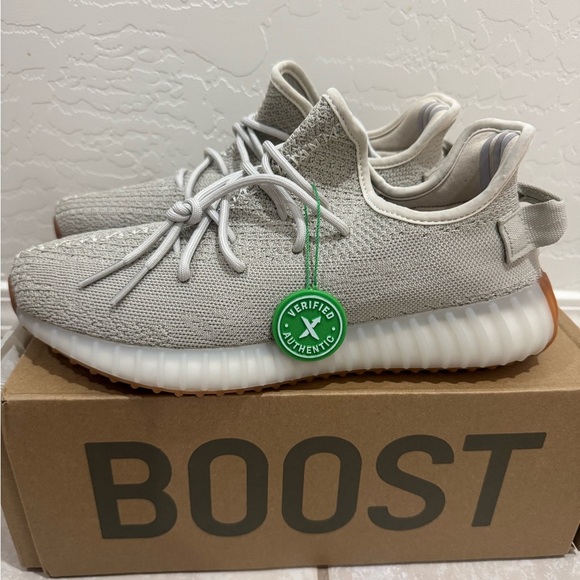Adidas Yeezy Boost 350 V2 - “bone” - Picture 1 of 6